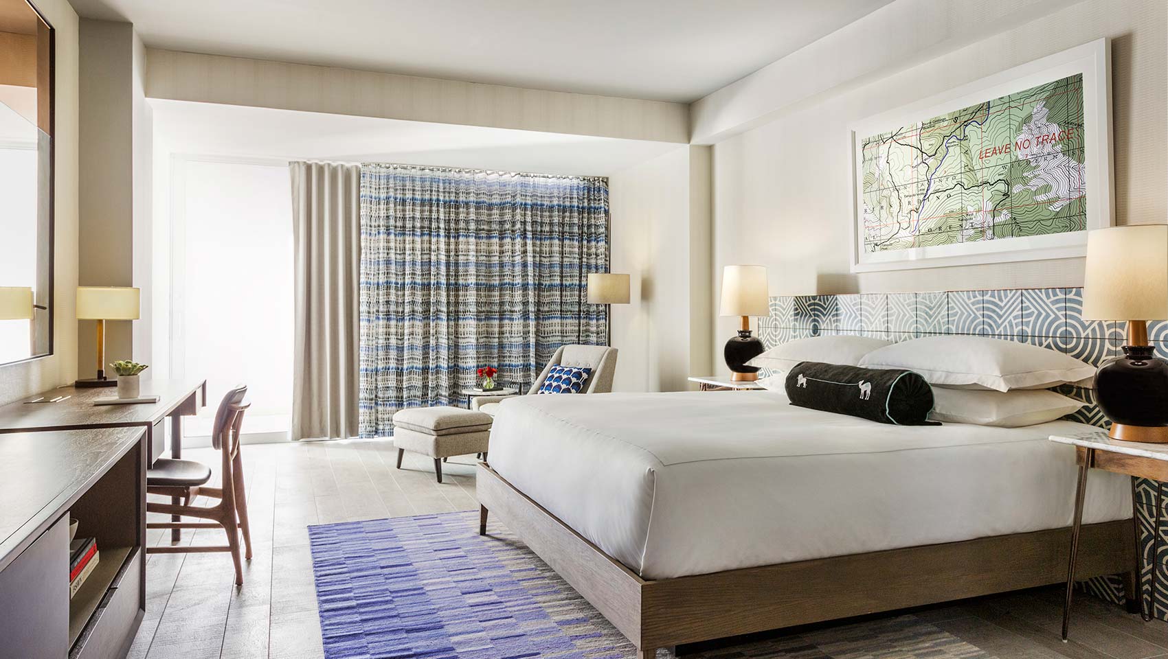 kimpton rowan palm springs guestroom