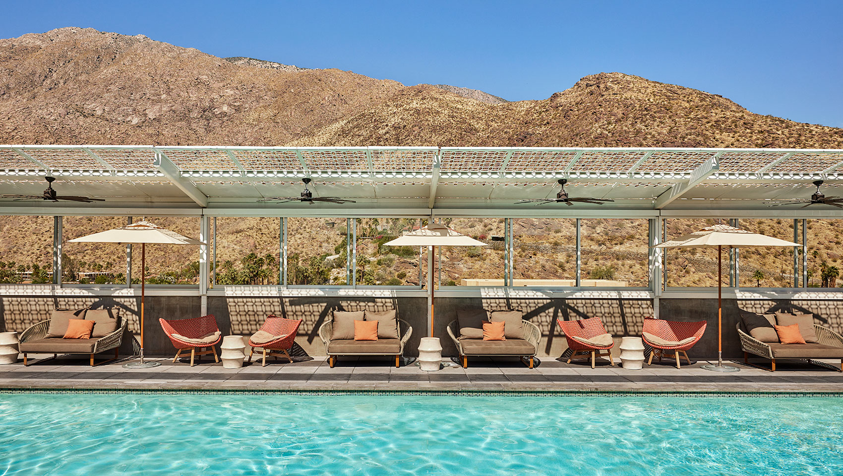 hotel rooftop pool seating