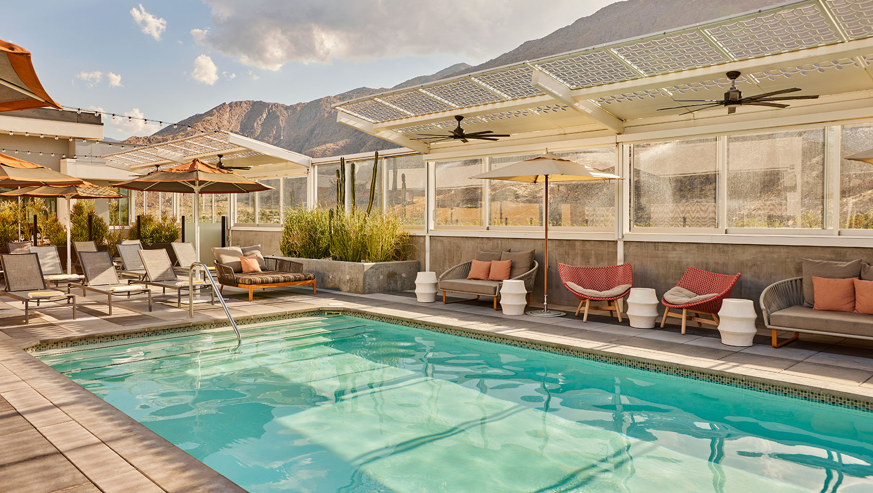 Rowan Palm Spring hotel rooftop pool